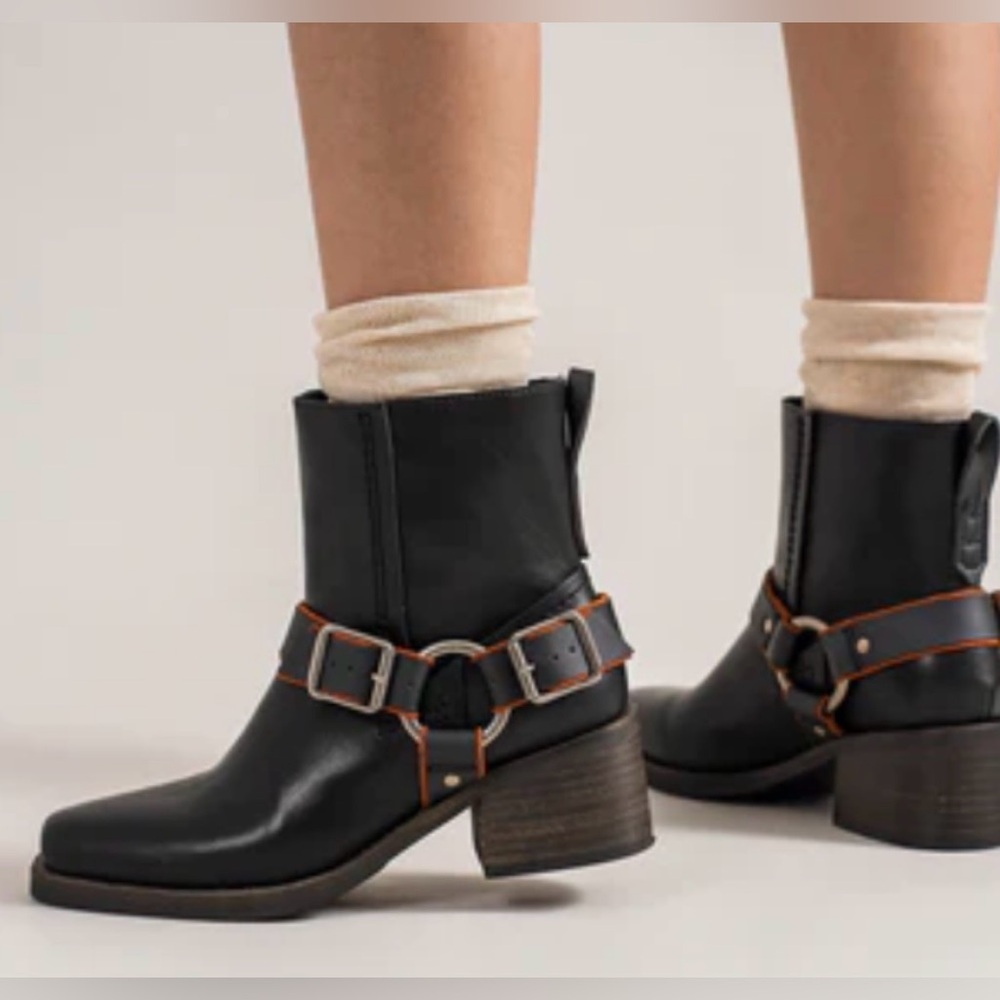 ANTHROPOLOGIE We The Free Briggs Crop Rider Boots BLACK SIZE 9 LIKE NEW
